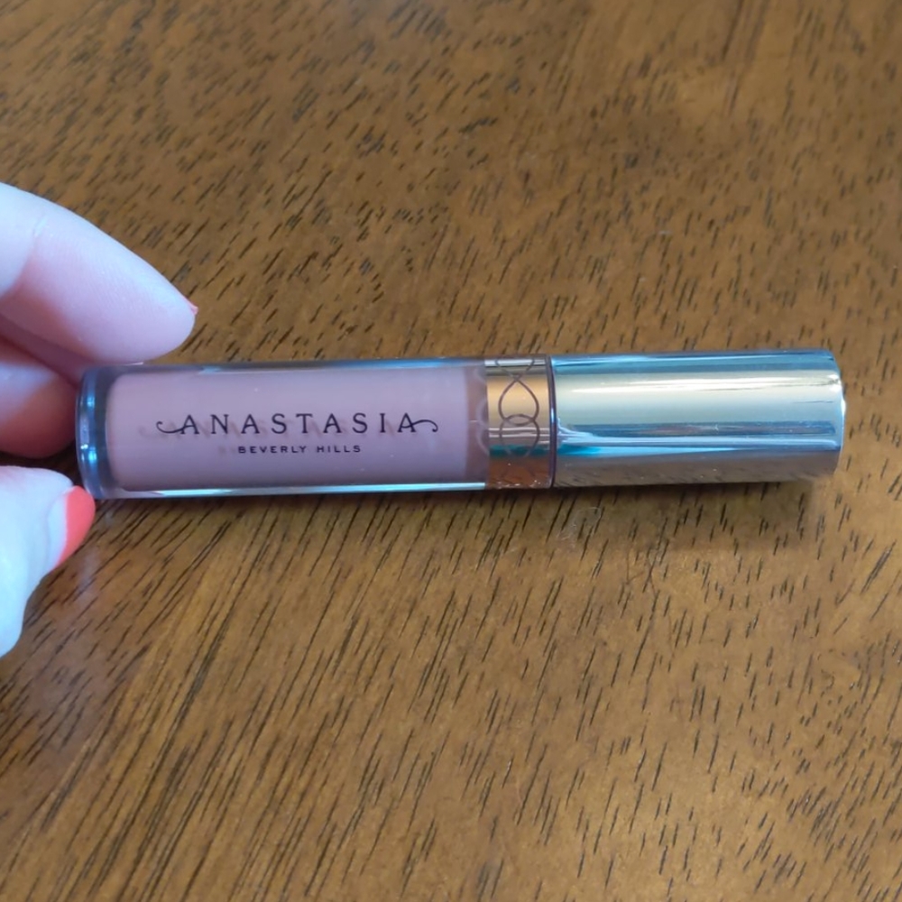 Anastasia Beverly Hills liquid lipstick
